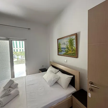 Apartment Garden Delights Ksamil