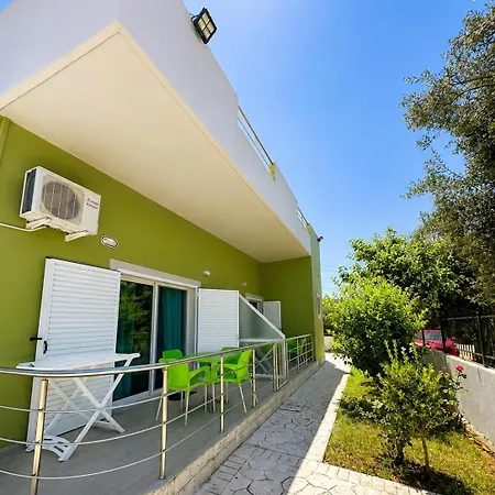 Garden Delights Apartment