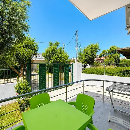 Apartment Garden Delights Ksamil