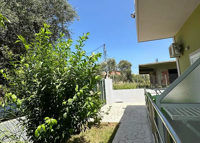 Garden Delights Apartment Ksamil